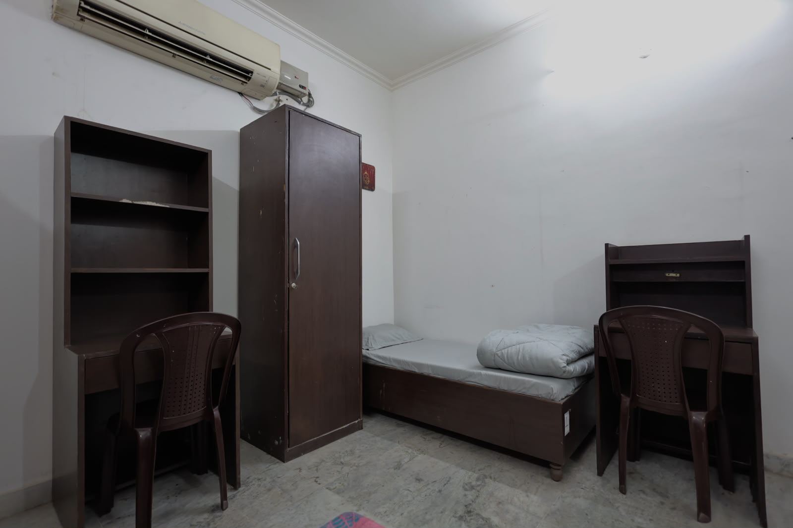 One bed in double room