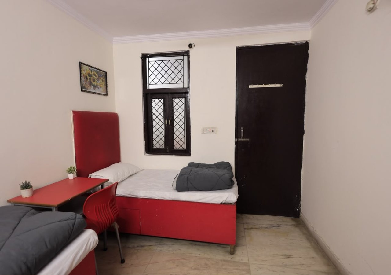 Deluxe Triple Room With Private Bathroom